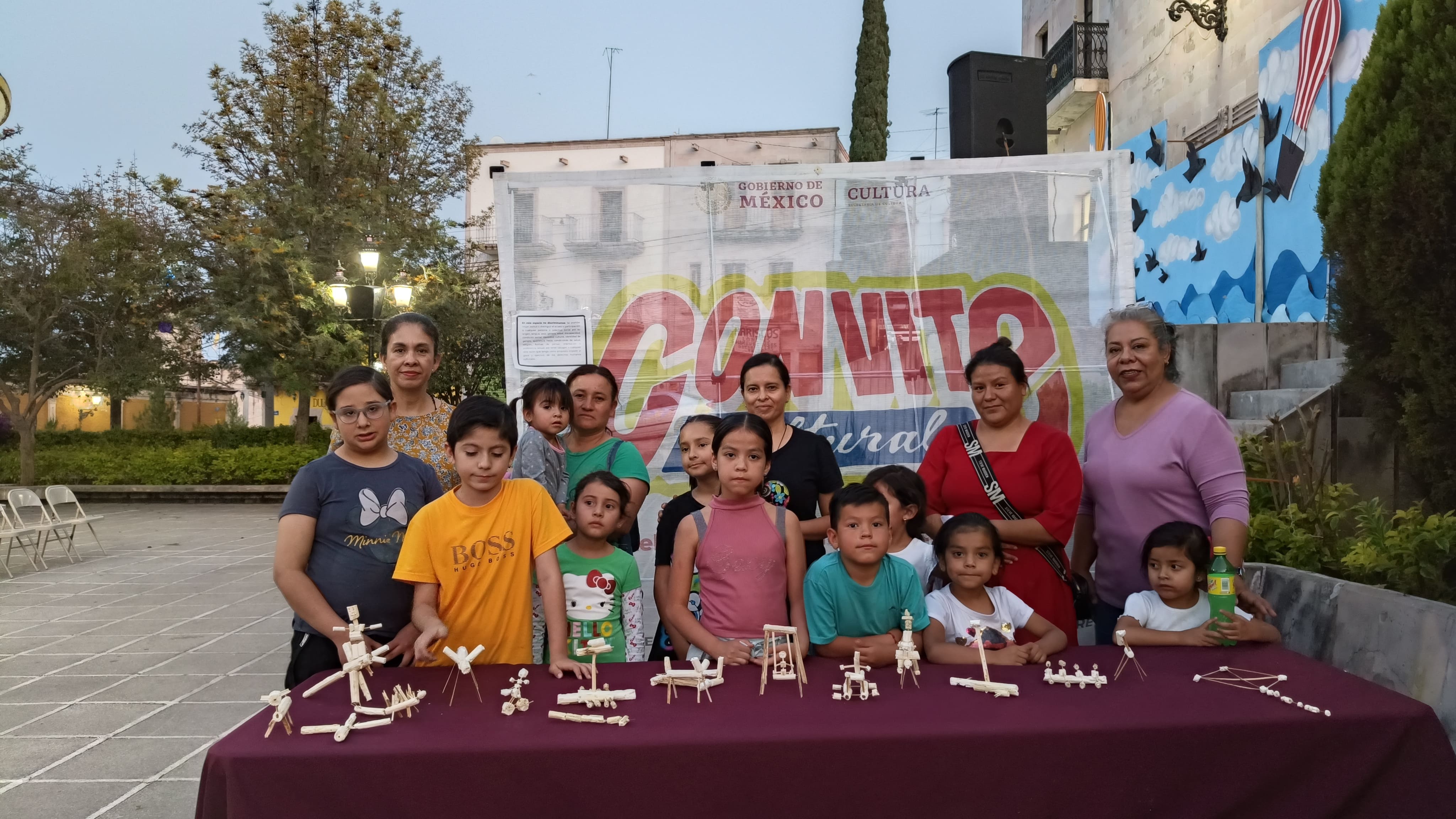 Actividad Cultural Comunitaria: Convite Cultural en la Plaza principal de Mexticacán